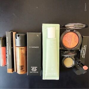 Mac x Caudalie bundle x 8 Retail $196